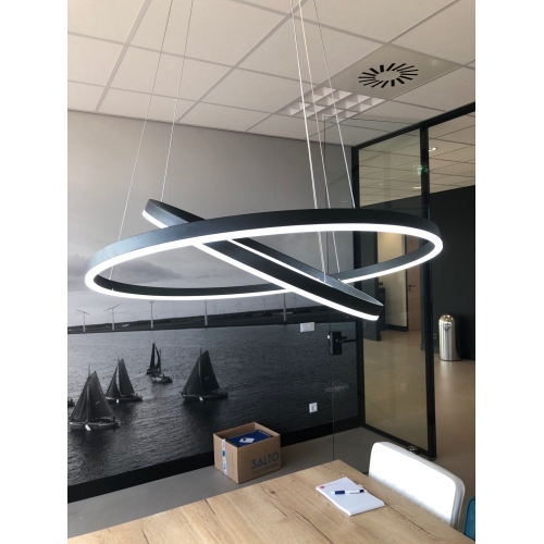 lampa led pierścienie